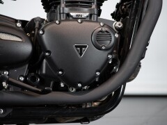 Triumph BONNEVILLE T100 BLACK 