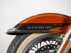 Harley Davidson HERITAGE DELUXE 