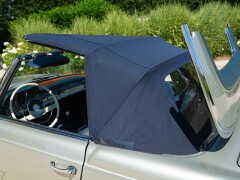 Mercedes Benz 230 SL 