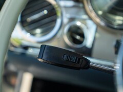 Mercedes Benz 230 SL 