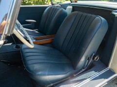 Mercedes Benz 230 SL 