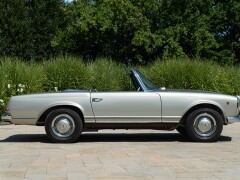 Mercedes Benz 230 SL 