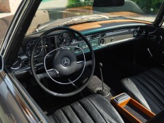 Mercedes Benz 280 SL 