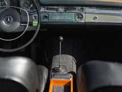 Mercedes Benz 280 SL 