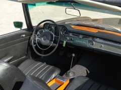 Mercedes Benz 280 SL 