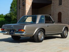 Mercedes Benz 280 SL 