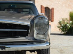 Mercedes Benz 280 SL 