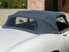 Jaguar E-TYPE I° SERIE 4.2 ROADSTER 