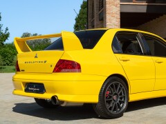 Mitsubishi LANCER EVO VII 