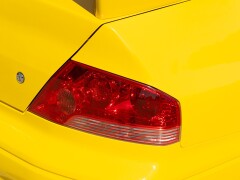 Mitsubishi LANCER EVO VII 