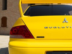 Mitsubishi LANCER EVO VII 