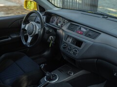 Mitsubishi LANCER EVO VII 