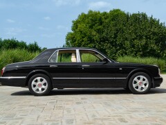 Bentley ARNAGE 