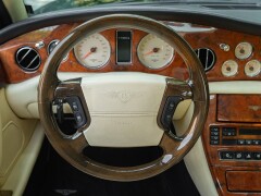Bentley ARNAGE 