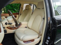 Bentley ARNAGE 