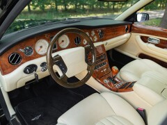 Bentley ARNAGE 