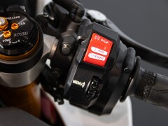 Yamaha R1 60°th ANNIVERSARIO 