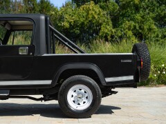 Jeep CJ-8 SCRAMBLER 