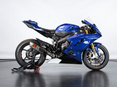 Yamaha R6 