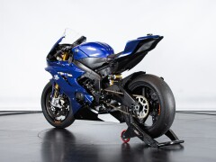 Yamaha R6 