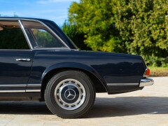 Mercedes Benz 280 SL 